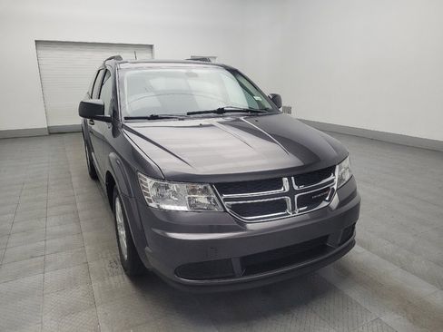 Used 2020 Dodge Journey SE w/ SE Popular Equipment Group image 13