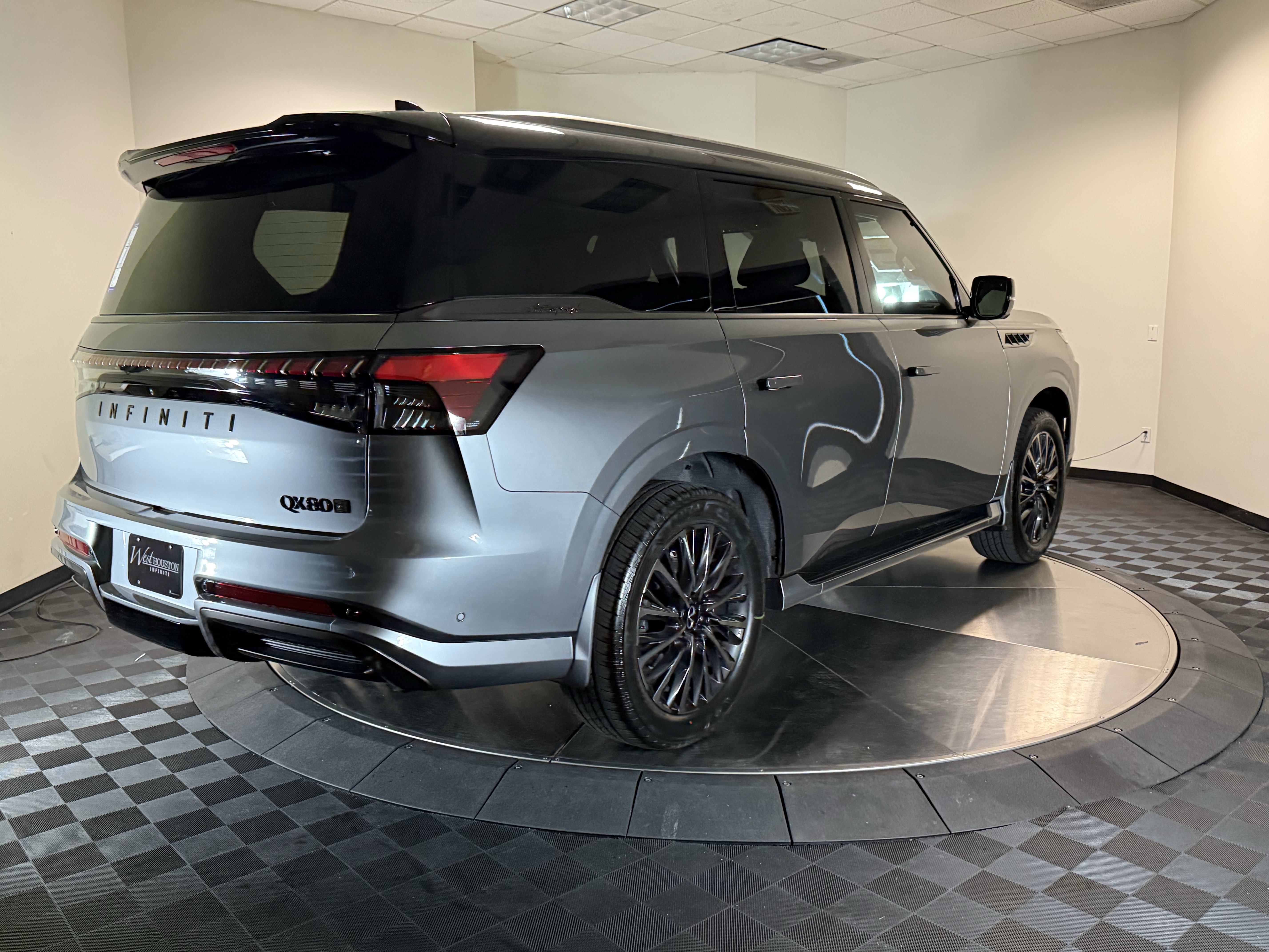 New 2026 INFINITI QX80 Autograph w/ Premium Cargo Package AWD/4WD image 7