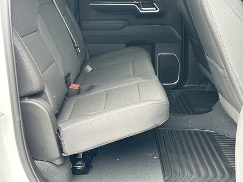 New 2026 GMC Sierra 1500 SLE w/ Preferred Package image 15