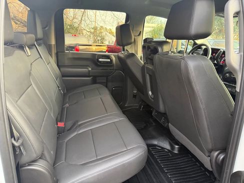 Used 2021 Chevrolet Silverado 2500 W/T w/ WT Convenience Package image 17