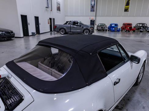 Used 1990 Porsche 911 Carrera image 27