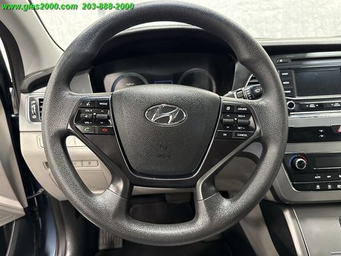 Used 2016 Hyundai Sonata SE image 4