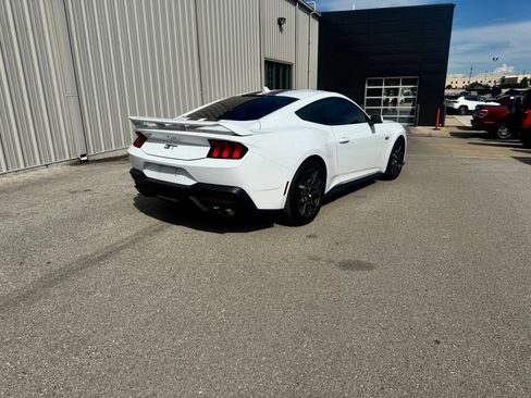 Used 2024 Ford Mustang GT Premium w/ GT Performance Package RWD image 5