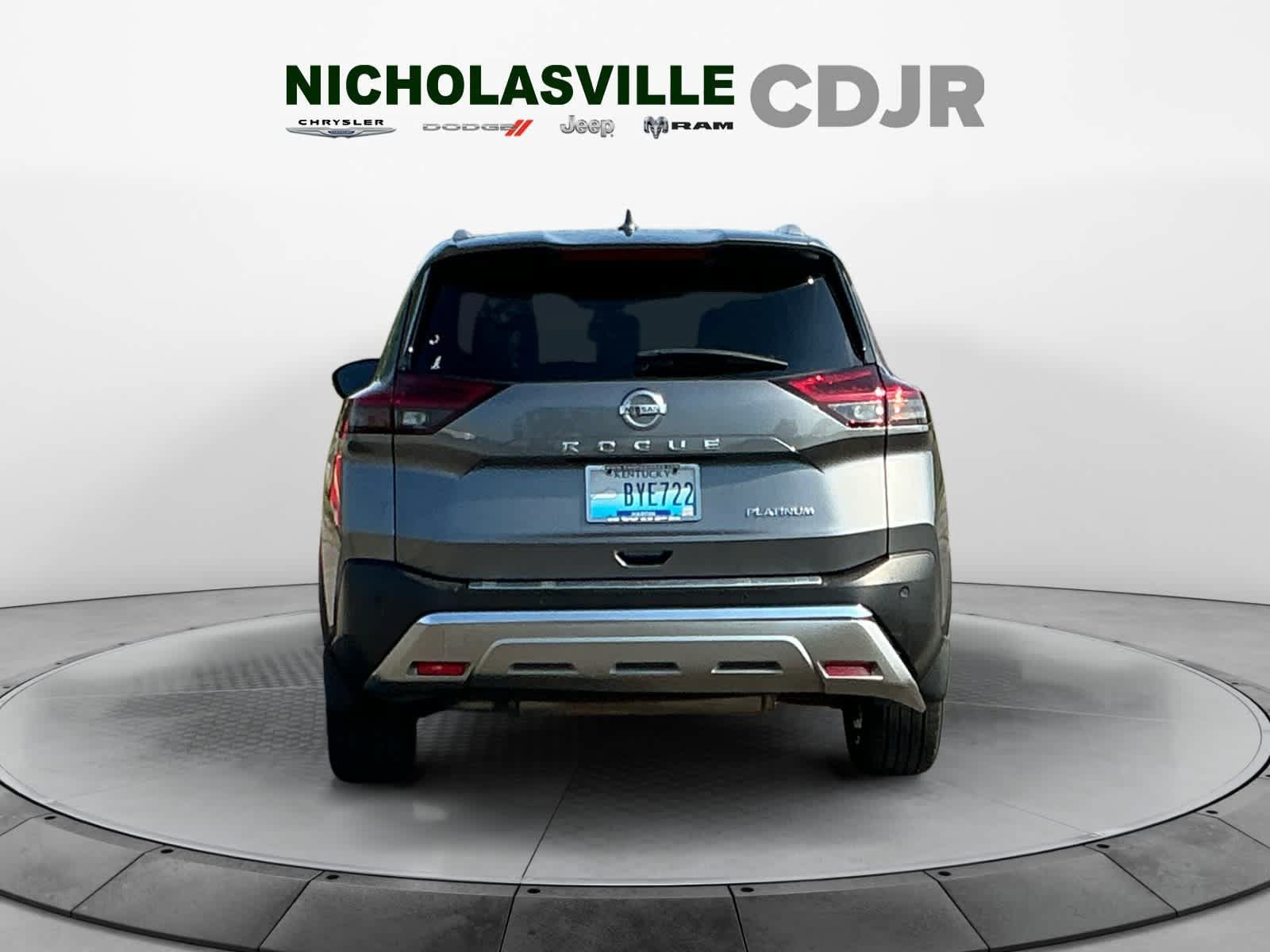 Used 2021 Nissan Rogue Platinum FWD image 4