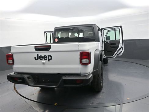 New 2026 Jeep Gladiator Sport image 30