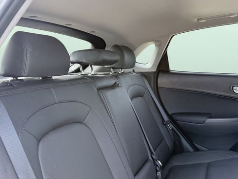 Used 2022 Hyundai Kona Limited FWD image 44