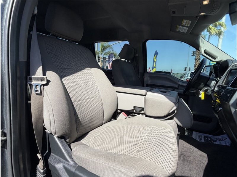 Used 2015 Ford F150 XLT w/ Equipment Group 302A Luxury AWD/4WD image 25