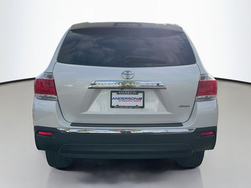 Used 2013 Toyota Highlander Limited AWD/4WD image 16