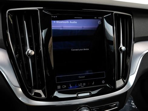 Used 2024 Volvo S60 B5 Core image 32