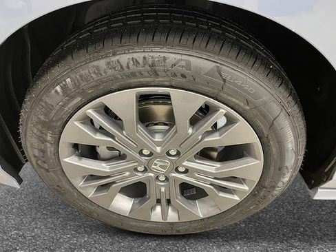 New 2026 Honda Odyssey Touring image 11