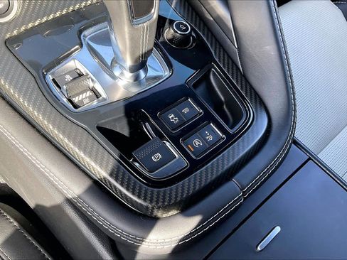 Used 2020 Jaguar F-TYPE R image 35
