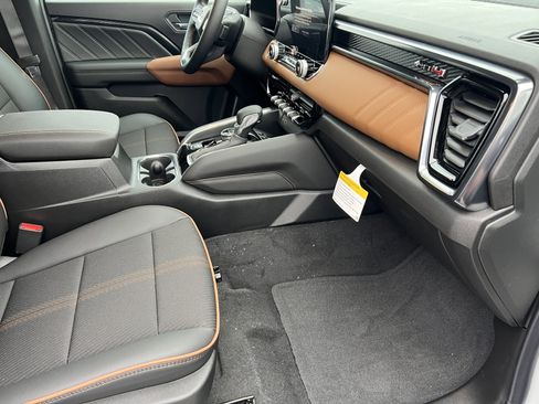 New 2026 GMC Canyon AT4 image 20