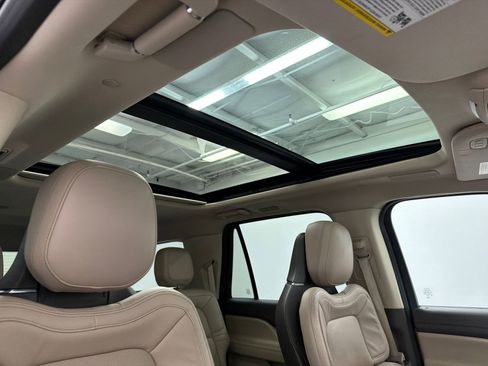 Used 2022 Lincoln Navigator L Reserve AWD/4WD image 15