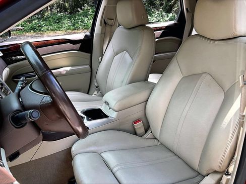Used 2015 Cadillac SRX Premium FWD image 18