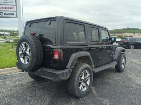 Used 2021 Jeep Wrangler Unlimited Sahara w/ Uconnect 4C Nav & Sound Group AWD/4WD image 6