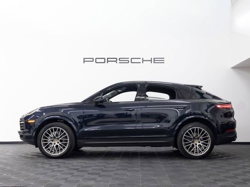 Certified 2023 Porsche Cayenne Base image 2