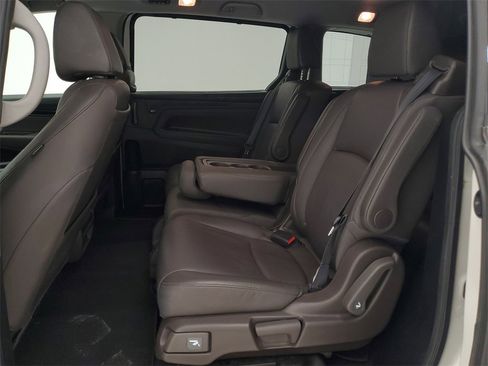 Used 2018 Honda Odyssey Elite image 23