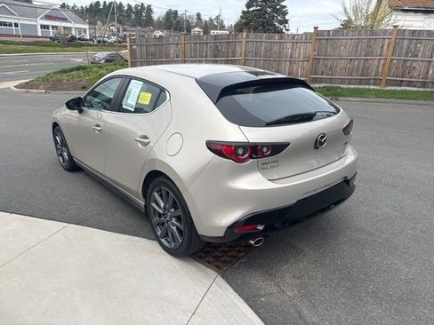 Used 2024 MAZDA MAZDA3 s FWD image 6