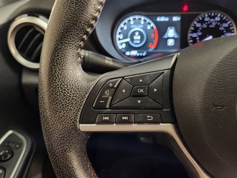Used 2022 Nissan Versa SR w/ Convenience Package FWD image 27
