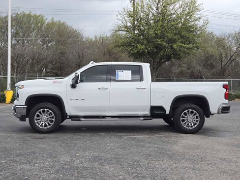 Certified 2024 Chevrolet Silverado 2500 LTZ w/ LTZ Convenience Package image 4