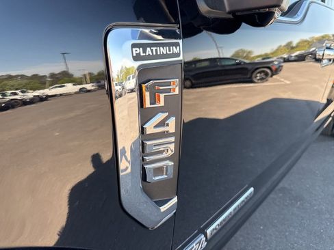 Used 2019 Ford F450 Platinum w/ Platinum Ultimate Package AWD/4WD image 17