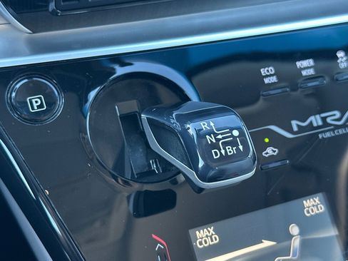 Used 2019 Toyota Mirai image 20
