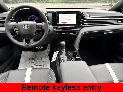 Used 2026 Toyota Camry SE FWD image 22
