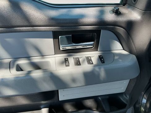 Used 2013 Ford F150 XLT w/ Mid Equipment Group AWD/4WD image 10