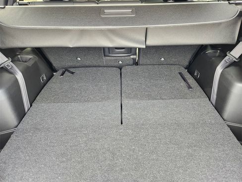 New 2025 Mitsubishi Outlander SE image 21