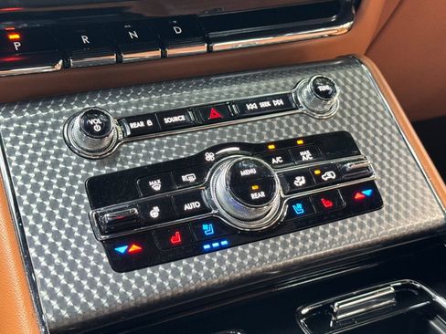Certified 2022 Lincoln Aviator Black Label AWD/4WD image 20