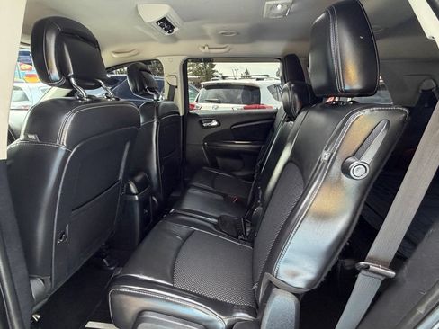 Used 2018 Dodge Journey Crossroad AWD/4WD image 9