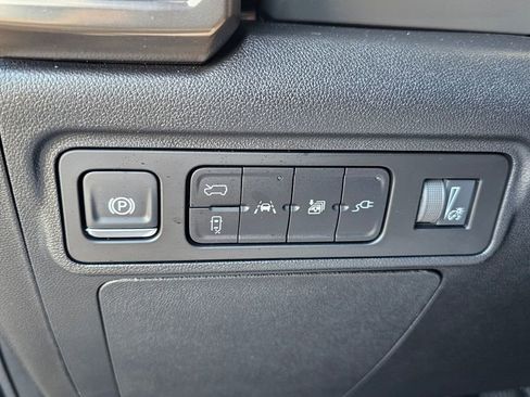 Used 2025 GMC Hummer EV 2X image 15