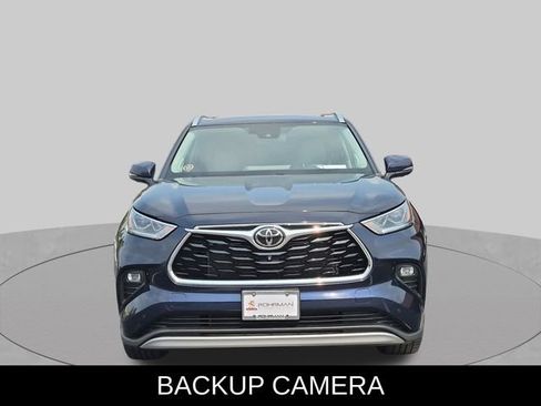 Used 2023 Toyota Highlander Platinum AWD/4WD image 2