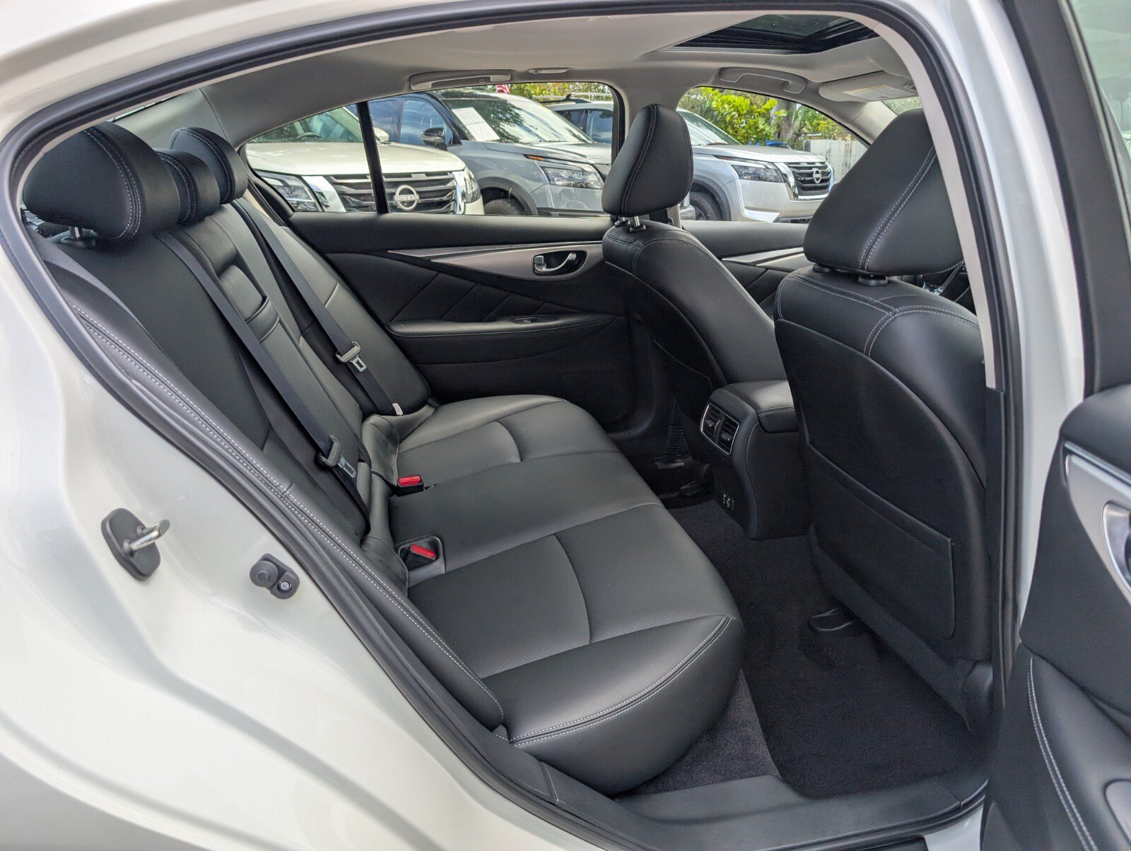 Used 2023 INFINITI Q50 Luxe w/ Cargo Package RWD image 11