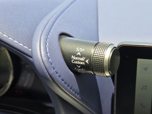 Used 2024 Lexus LC 500 Coupe RWD image 20