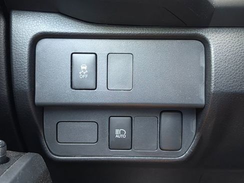 Used 2023 Toyota Tacoma SR w/ SR Convenience Package image 11