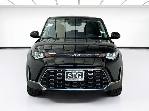 Used 2023 Kia Soul GT-Line FWD image 2