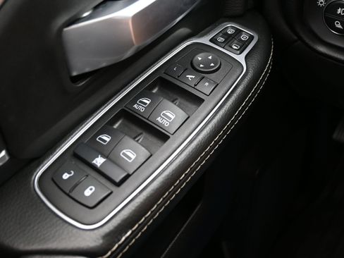 Used 2024 RAM 2500 Big Horn w/ Night Edition AWD/4WD image 42