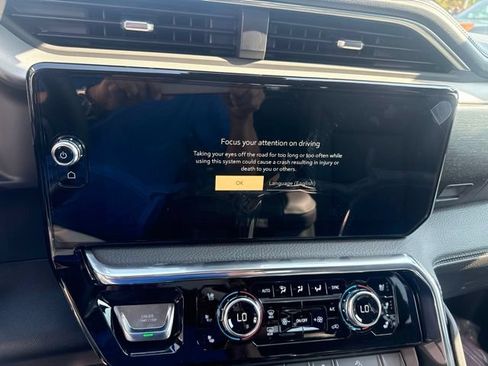 New 2026 GMC Sierra 2500 Denali w/ Denali Reserve Package AWD/4WD image 19