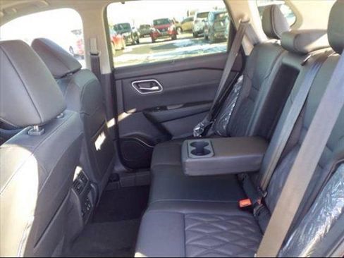 New 2025 Nissan Rogue Platinum w/ Tech Package image 36