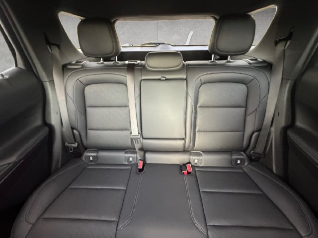 Used 2025 Chevrolet Equinox LT w/ Convenience Package II FWD image 22