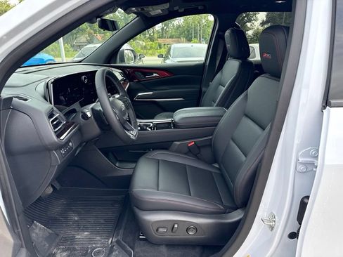 New 2026 Chevrolet Traverse Z71 w/ Driver Confidence Package AWD/4WD image 12