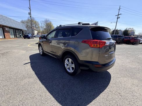 Used 2013 Toyota RAV4 XLE AWD/4WD image 35