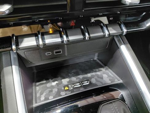 Certified 2023 Chevrolet Colorado LT w/ LT Convenience Package III image 36