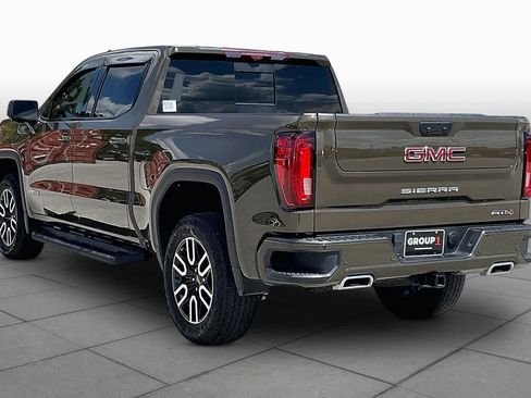 Used 2023 GMC Sierra 1500 AT4 w/ AT4 Premium Package AWD/4WD image 12