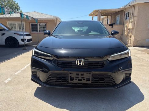 Used 2024 Honda Civic Sport image 8