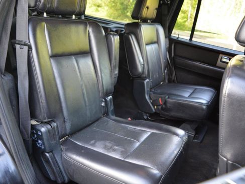 Used 2015 Ford Expedition Limited w/ Equipment Group 301A image 19