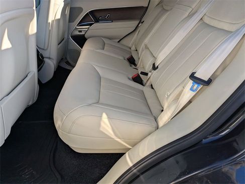 New 2026 Land Rover Range Rover SE image 15