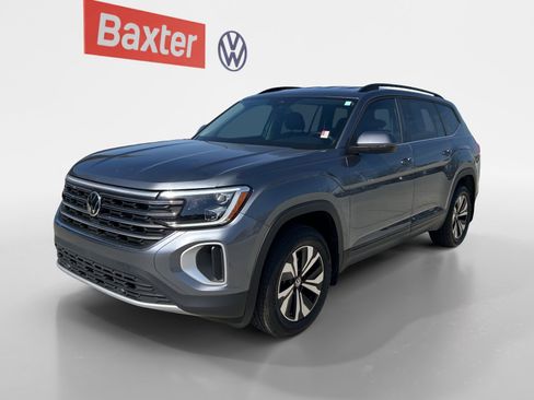 Used 2024 Volkswagen Atlas SE AWD/4WD image 17