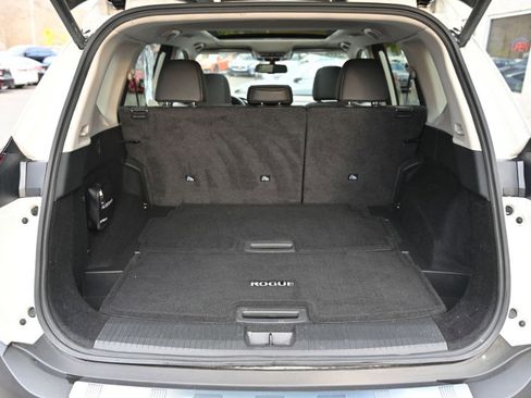 Used 2023 Nissan Rogue SL w/ SL Premium Package AWD/4WD image 21